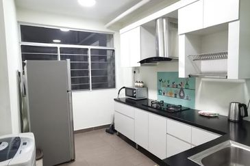 Eastbay Luxury Apartment