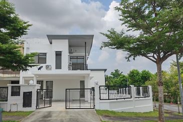 Super Link Corner House For Sale @ Horizon Hills