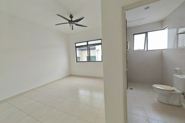 Super Link Corner House For Sale @ Horizon Hills