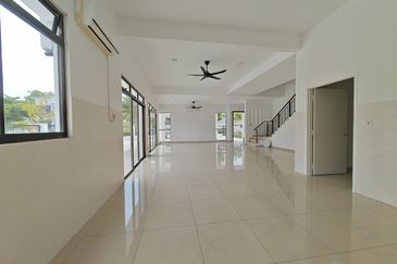 Super Link Corner House For Sale @ Horizon Hills
