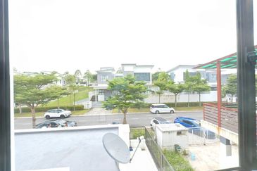 Super Link Corner House For Sale @ Horizon Hills