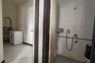 The Straits View, Bandar Baru Permas Jaya