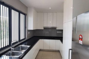 Noble Park @ East Ledang