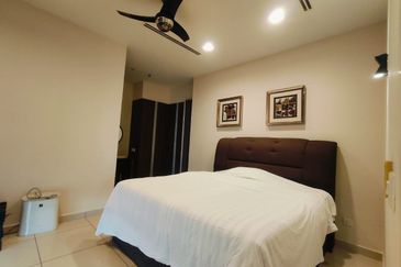 Somerset Puteri Harbour