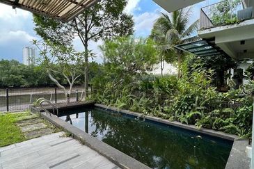 WaterEdge Residences