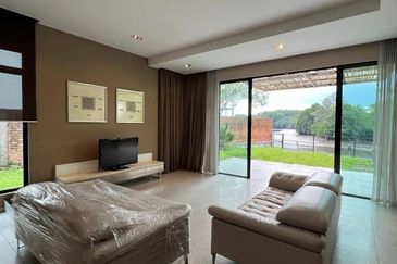 WaterEdge Residences