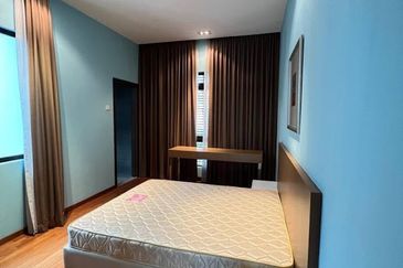 WaterEdge Residences