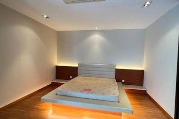 WaterEdge Residences