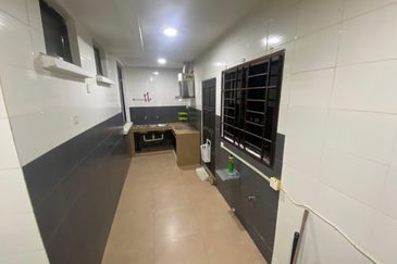 Jalan Mutiara Emas 2/10, Taman Mount Austin , JB