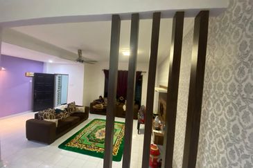 Jalan Mutiara Emas 2/10, Taman Mount Austin , JB