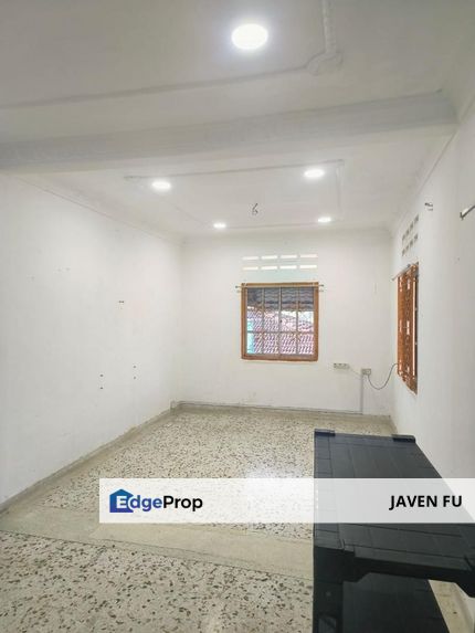 Single storey Bungalow at Taman tiram jaya For rent, Johor, Ulu Tiram