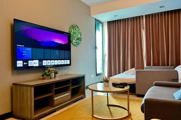 Sky Suites (Sky Hotel)