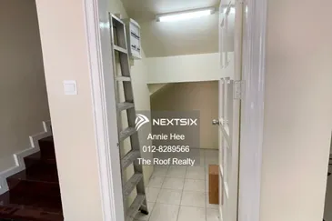 Taman Mont Tiara  Semi D Corner  For Sale