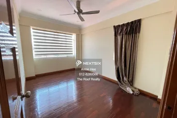 Taman Mont Tiara  Semi D Corner  For Sale