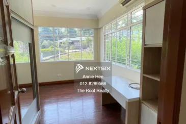 Taman Mont Tiara  Semi D Corner  For Sale