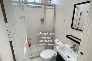 Taman Mont Tiara  Semi D Corner  For Sale