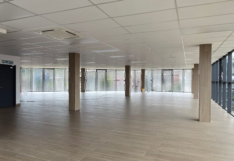 Frontage Commercial Building Ground Floor For Rent