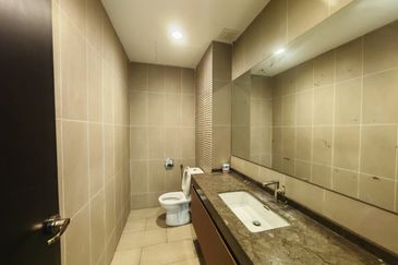 PELAGOS DESIGNER SUITES @ WATERFRONT