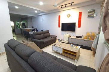 Taman Lavender Intermediate Terrace House for Sale