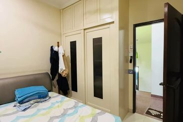 Taman Seri Borneo End Corner Terrace House for Sale