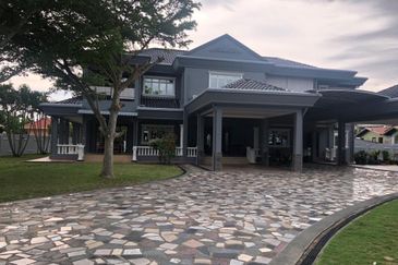 Bungalow Putatan For Sale