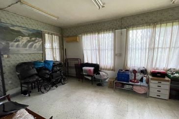 Taman Friendly Fu Yen Villa Bungalow For Sale 