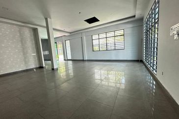 Likas Semi Detached 2-Storey House For Sale