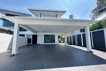 Likas Semi Detached 2-Storey House For Sale