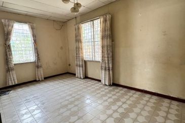 Taman Fortuna Single Storey Terrace Corner Lot For Sale