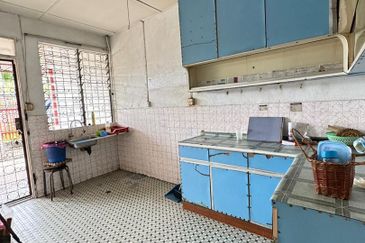 Taman Fortuna Single Storey Terrace Corner Lot For Sale