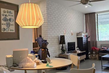 Foh Sang Single Storey Corner Lot For Sale