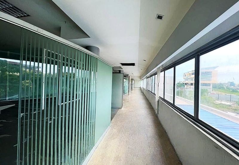 Inanam Frontage Spacious Warehouse cum Office For Rent