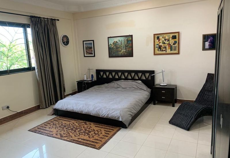 Taman Kingfisher Double Storey Bungalow For Sale