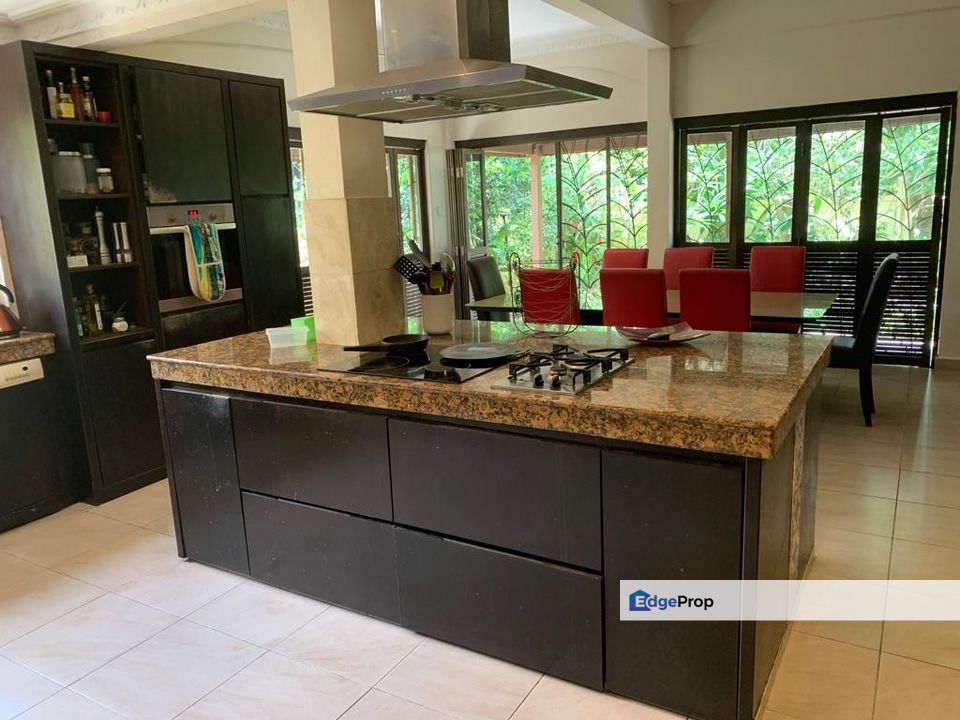 Taman Kingfisher Double Storey Bungalow For Sale, Sabah, Kota Kinabalu