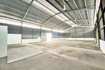 Kolombong Frontage Warehouse For Rent