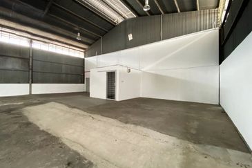 Kolombong Frontage Warehouse For Rent