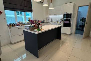 Tropikana Villa Double Storey Semi Detached House For Sale