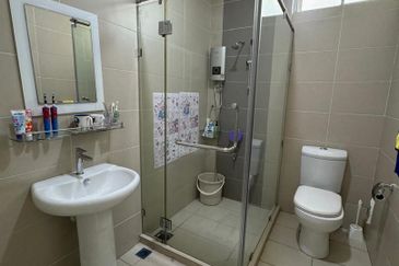 Tropikana Villa Double Storey Semi Detached House For Sale