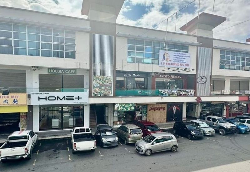 Pavilion Bundusan 3 Storey Shop lot For Sale