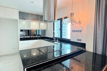 The Peak Vista (Likas)