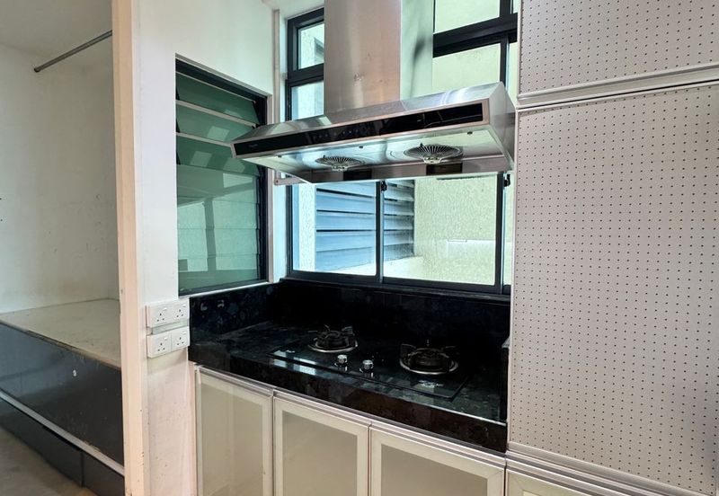 The Peak Vista (Likas)