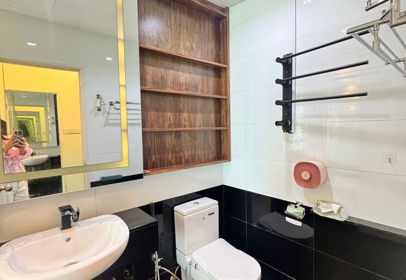 The Peak Vista (Likas)