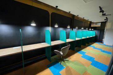 KK Riverson the Walk Shop Office Unit For Rent