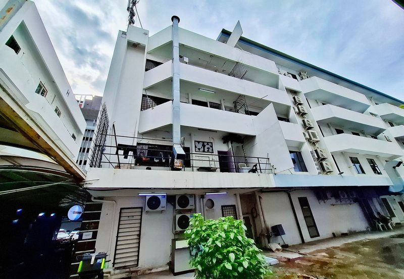 Sadong Jaya 4-Storey Shop Lot TL999 For Sale