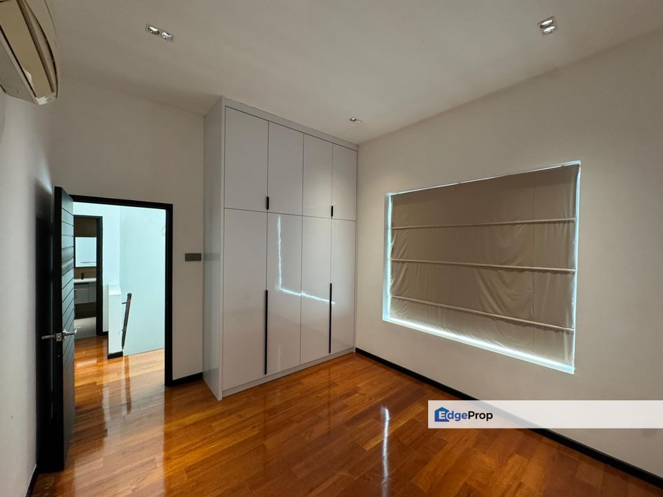 Taman Manikar Semi-Detached House For Sale, Sabah, Likas