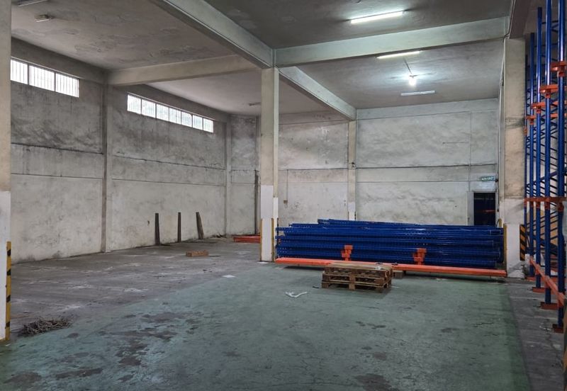 Warehouse cum Office @ Kolombong For Rent