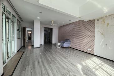 Taman Fabulosa | Hilltop | Semi-Detached Double Storey | FOR SALE  