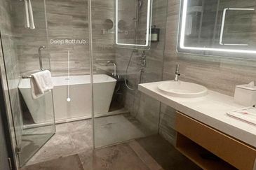 CL 999 | Kota Kinabalu 3 Star Hotel  | 3 Storey  Building For Sale