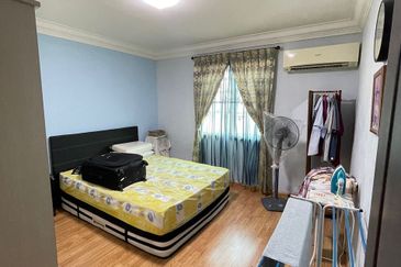 Taman Imperial Villa  Terrace  Fully Furnished