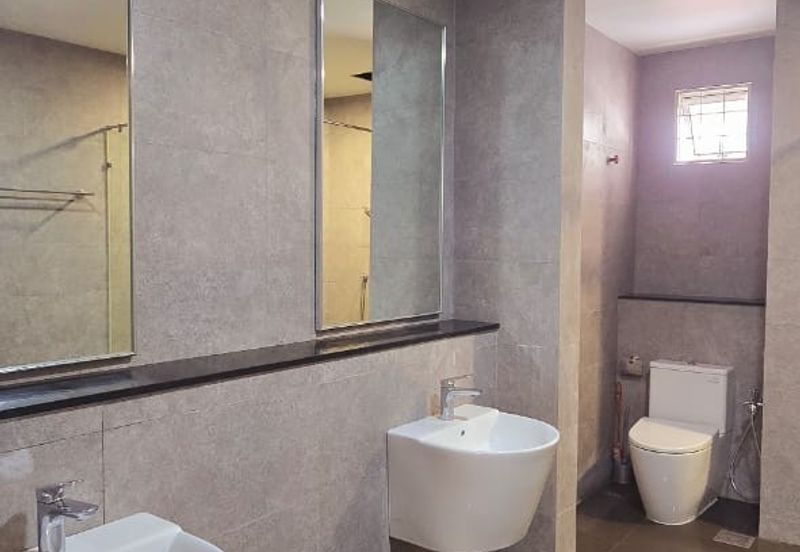 Spinnaker Suites @ Likas Bay